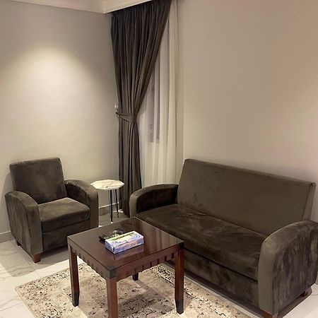 Continental Suite Farwaniya Kuwait City Exterior photo