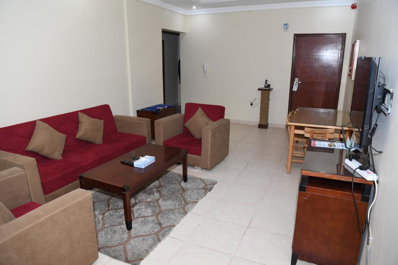 Continental Suite Farwaniya Kuwait City Exterior photo