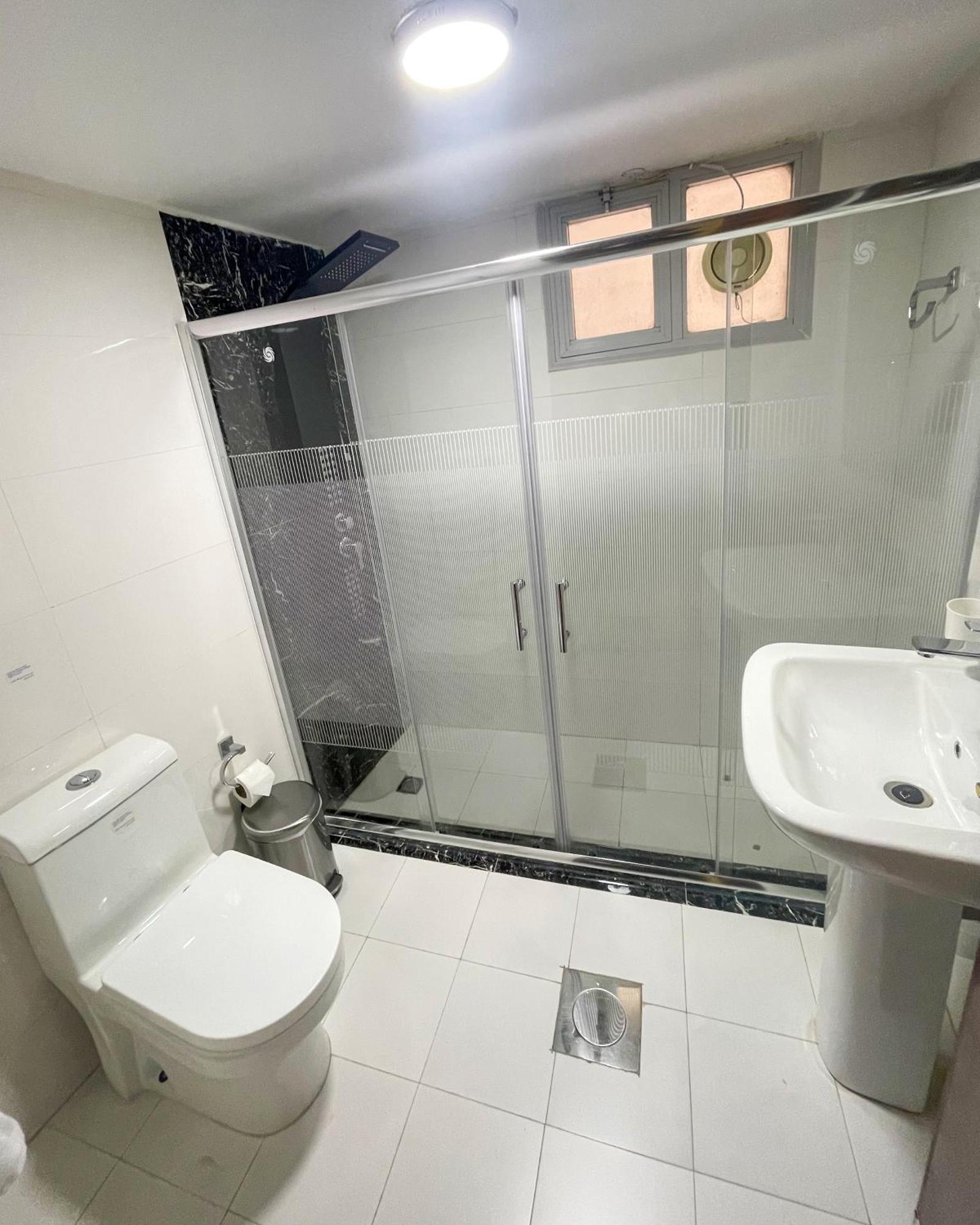 Continental Suite Farwaniya Kuwait City Exterior photo