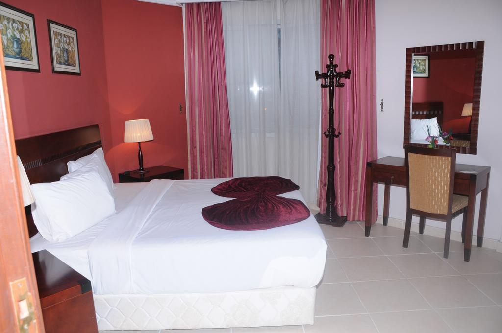 Continental Suite Farwaniya Kuwait City Exterior photo