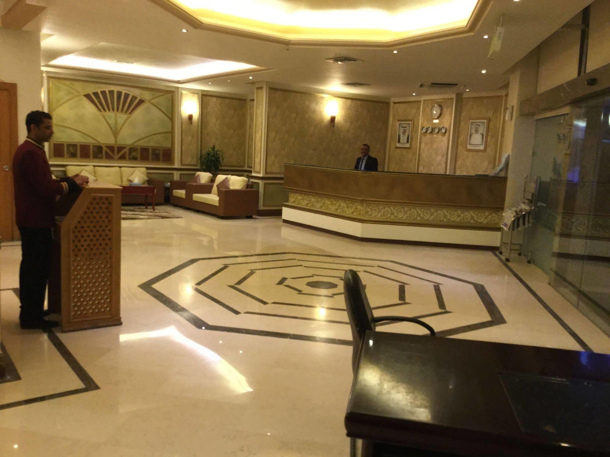 Continental Suite Farwaniya Kuwait City Exterior photo