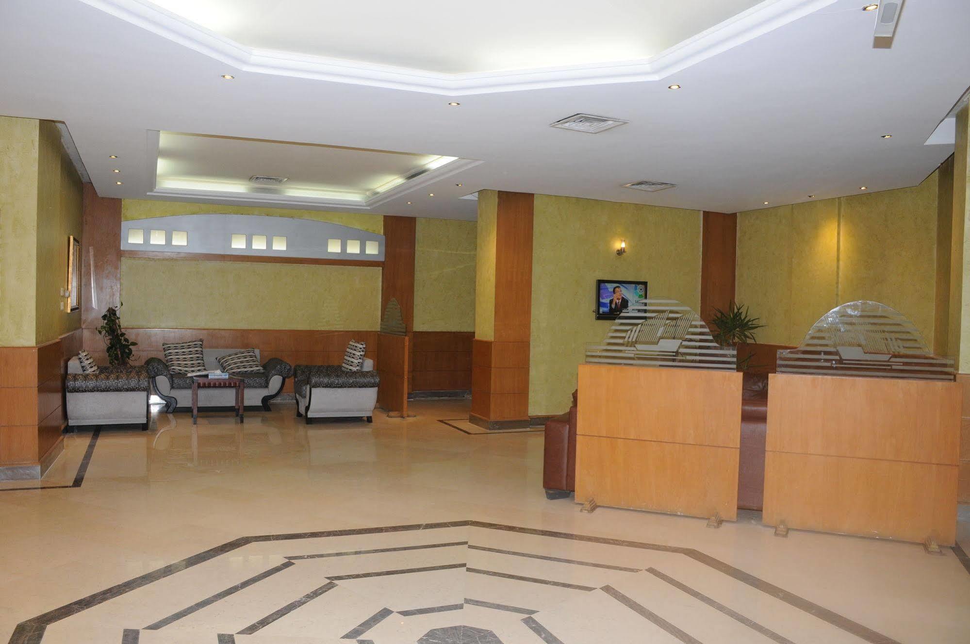 Continental Suite Farwaniya Kuwait City Exterior photo